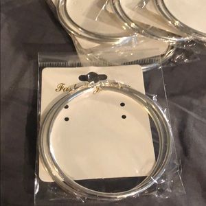 Fashion earring silver tone color